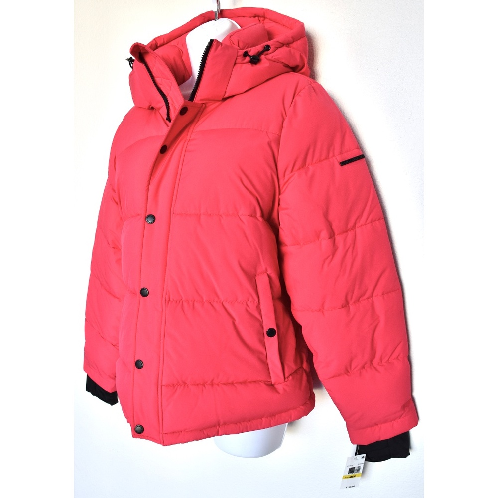 BCBGENERATION NWT MISSY HOODED THUMBHOLE SHORT FUCHSIA PUFFER JACKET. SIZE M - Picture 8 of 16
